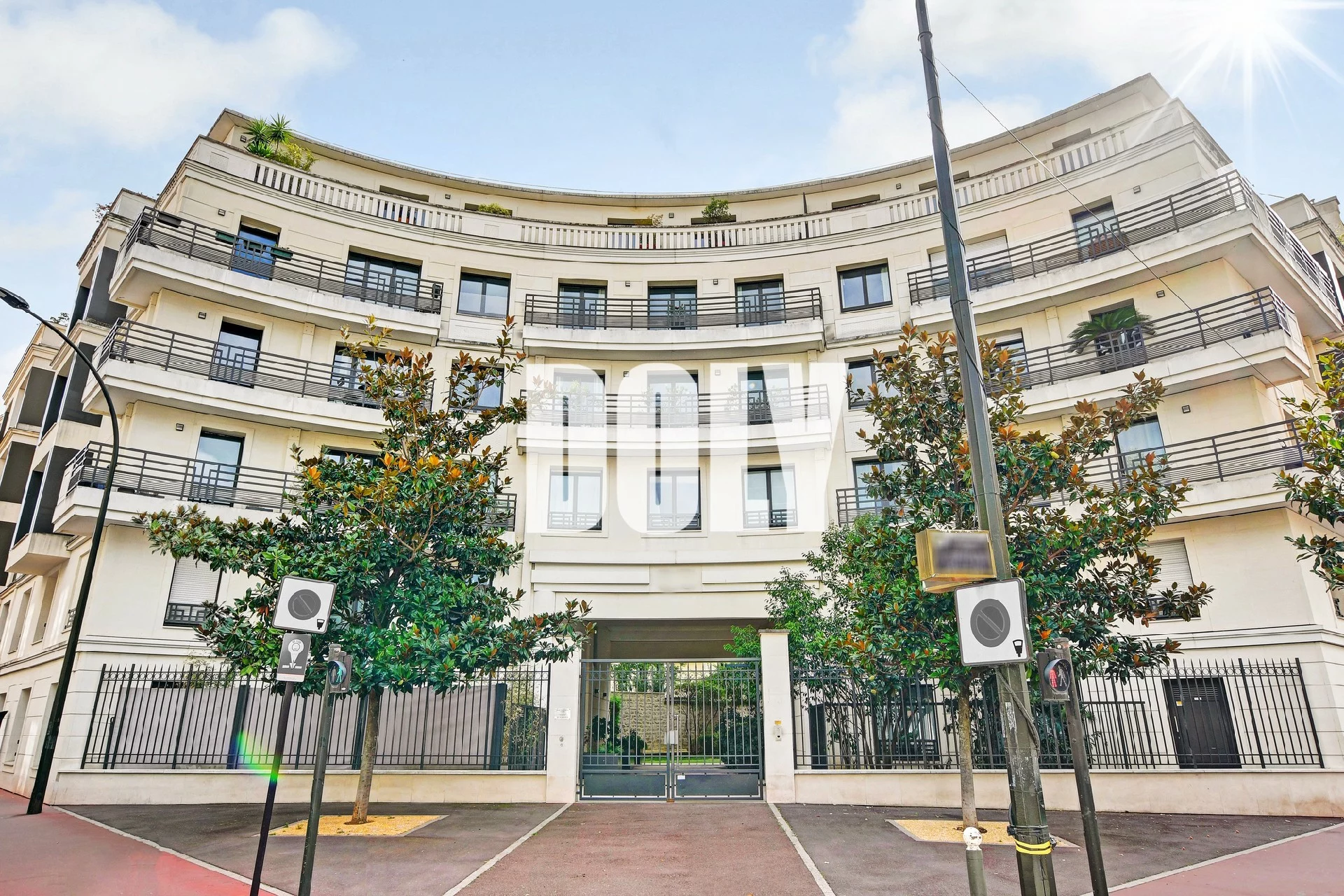 DOLY – APPARTEMENT –RUE CHAPTAL- LEVALLOIS-PERRET