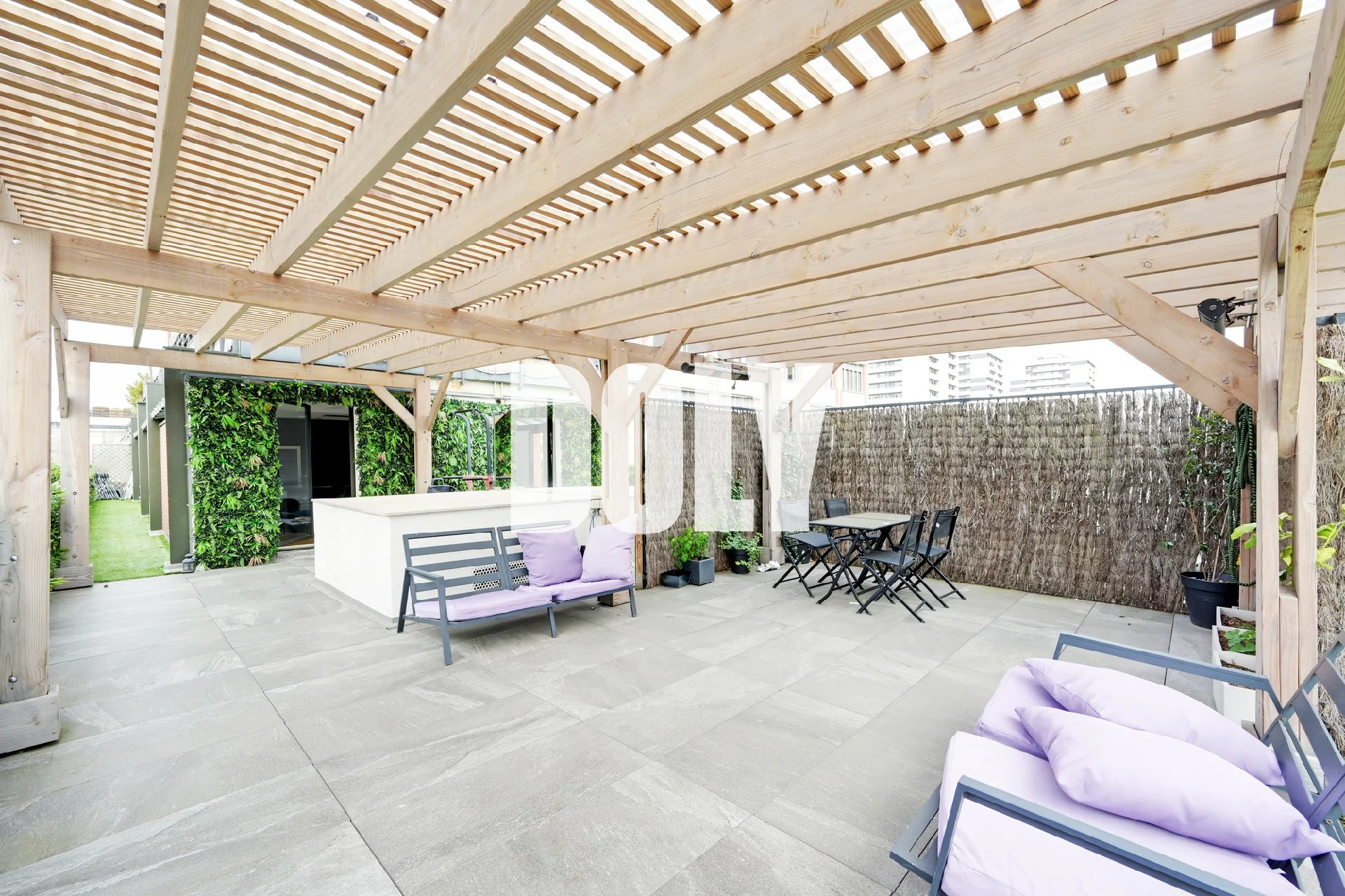 APPARTEMENT 3 PIÈCES – 75019 PARIS