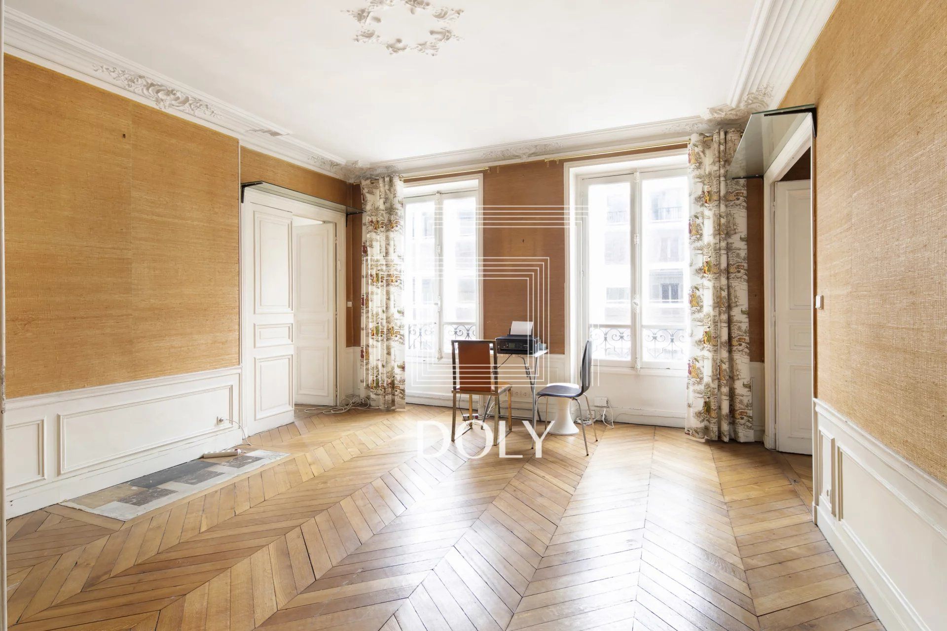 Appartement 5 pièces de 112 M2 / 75008