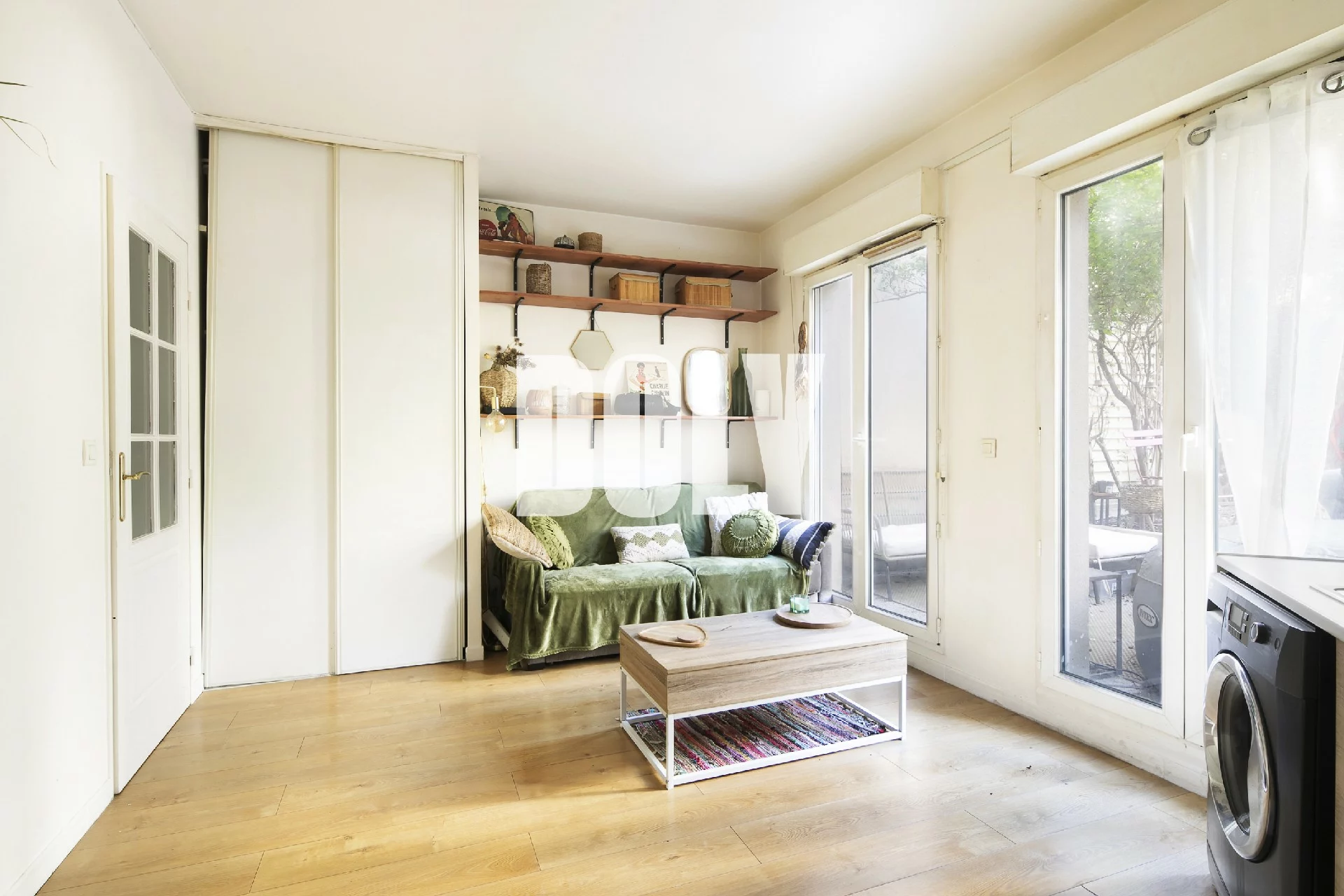 DOLY – Grand Studio – 27m2 + 14m2 Terrasse + Jardin